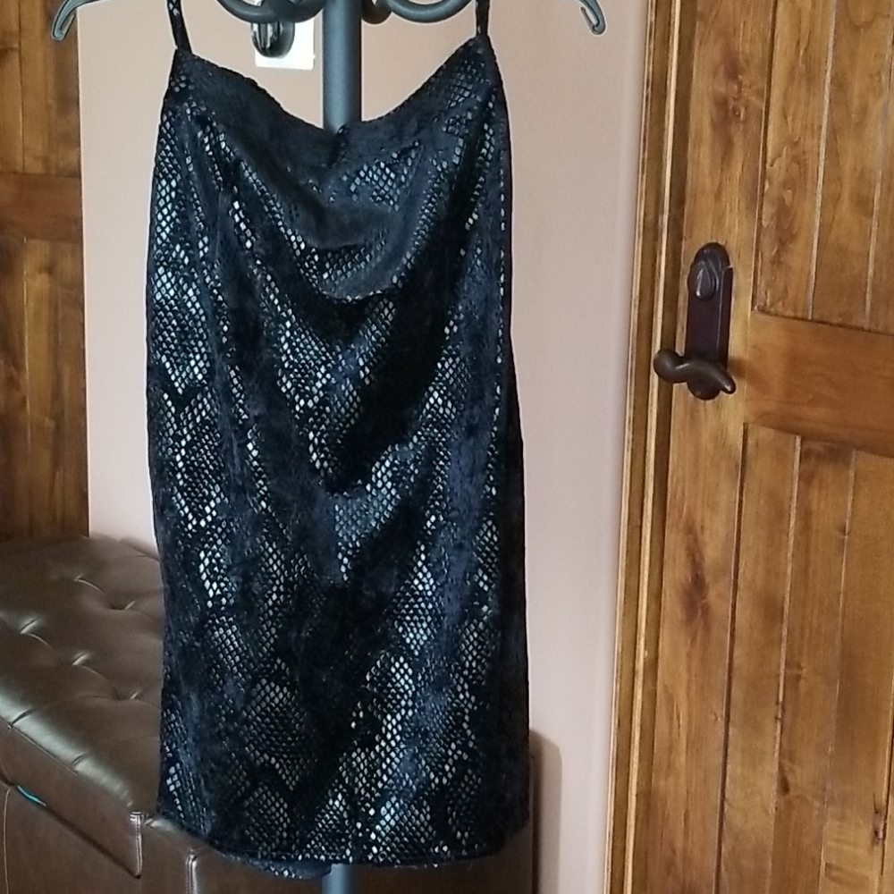 Gorgeous skirt.